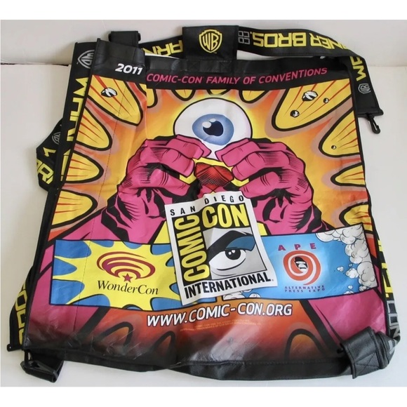 2011 Official Comic-Con San Diego Warner Bros Batman JUMBO Swag Bag/Backpack - Picture 3 of 4